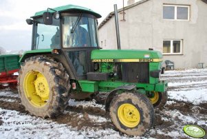 John Deere 2250