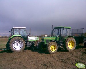 John Deere 2400