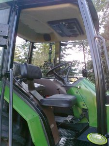 John Deere 2400