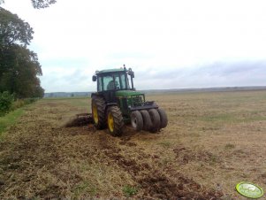 John Deere 3140 + talerzówka