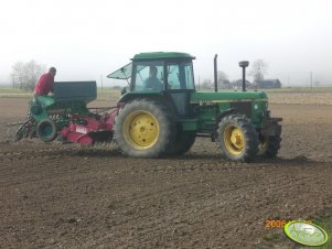 John Deere 3140 + zestaw uprawowo-siewny