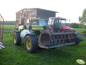 John Deere 3200