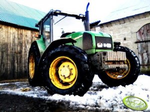 John Deere 3300