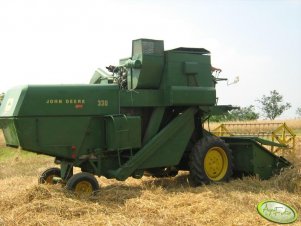 John Deere 330