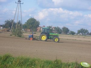 John Deere 3350 + zestaw uprawo-siewny