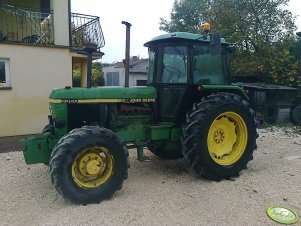 John Deere 3350