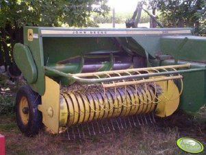 John Deere 342