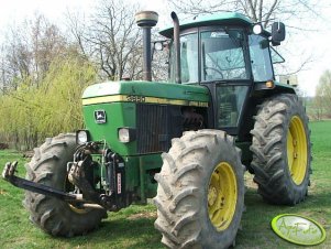 John Deere 3650