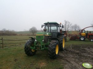 John Deere 3650