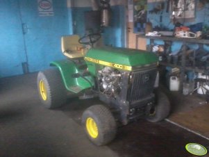 John Deere 400