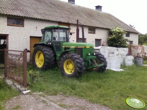 John Deere 4240S