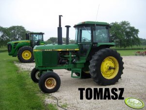 John Deere 4440