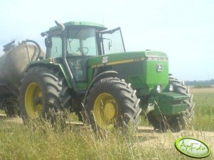 John Deere 4755