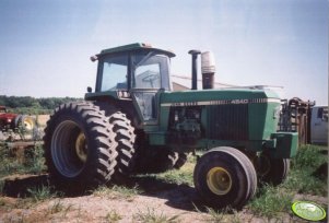 John Deere 4840