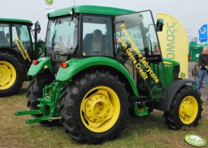 John Deere 5055E