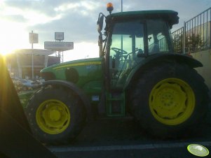 John Deere 5100M