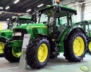 John Deere 5100R