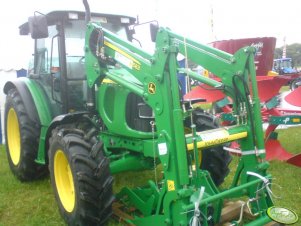 John Deere 5620