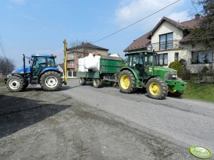 John deere 5720 + przyczepa 