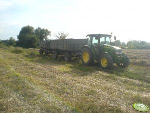 John Deere 5720 + przyczepy