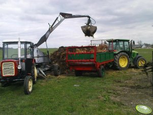 John Deere 5720 + rozrzutnik