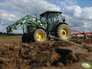 John Deere 5720 + Staltech