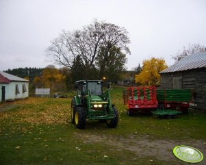 John Deere 5720