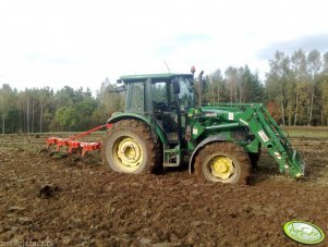 John Deere 5720