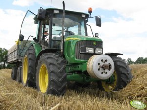 John Deere 5720