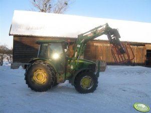 John Deere 5720