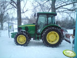 John Deere 5720