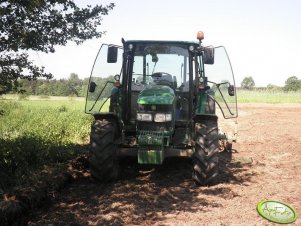 John Deere 5720