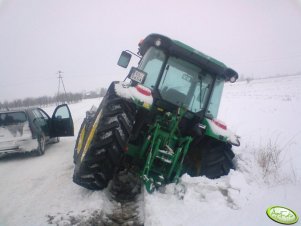 John Deere 5720