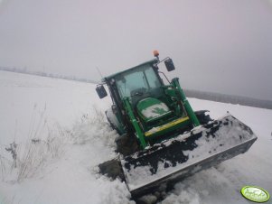 John Deere 5720