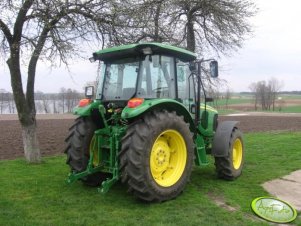 John Deere 5720