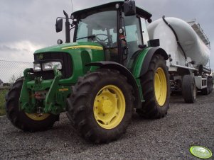 John Deere 5720