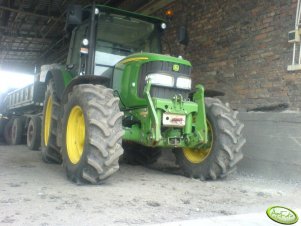 John Deere 5720