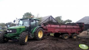 John Deere 5720