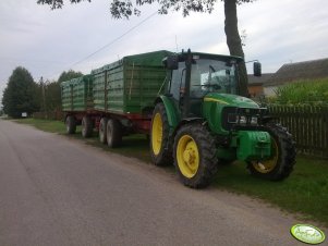 John Deere 5720