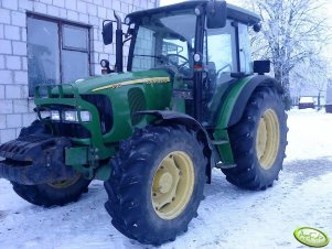 John Deere 5720