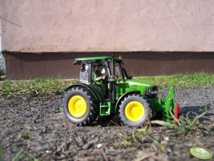 John Deere 5720