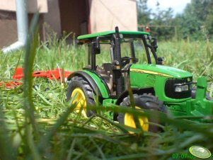 John Deere 5720+Fella