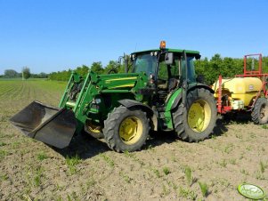 John Deere 5820 + opryskiwacz TAD-LEN