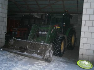 John Deere 5820 + tur 6