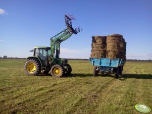 John Deere 6100 + Autosan