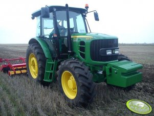 John Deere 6100 D