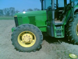 John Deere 6100