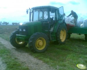 John Deere 6100