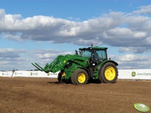 John Deere 6125R + Tur