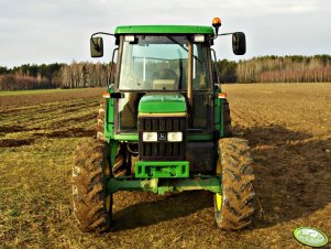 John Deere 6200